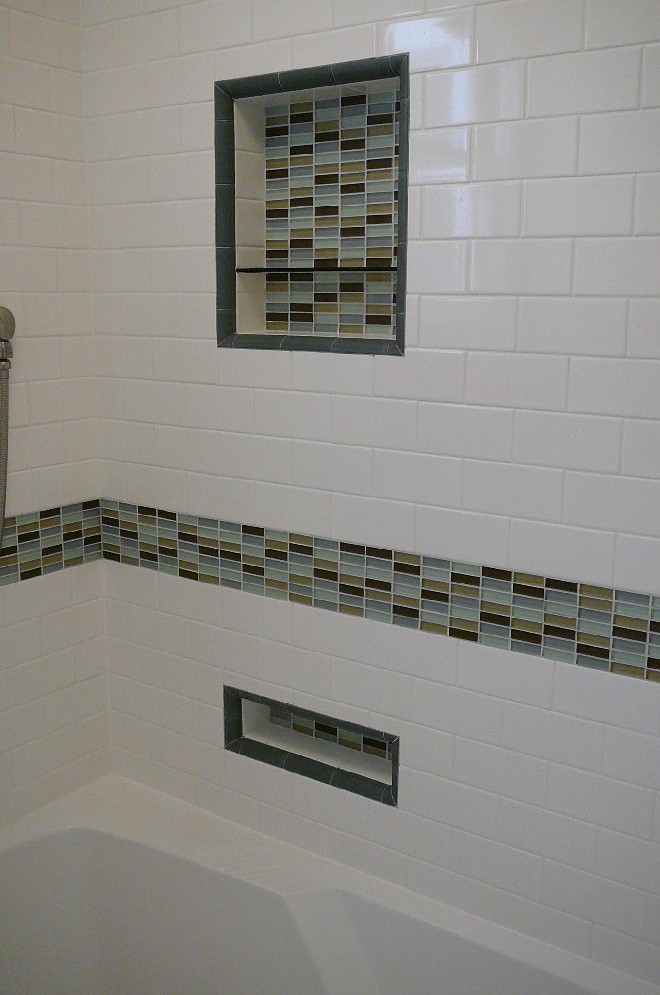 bathroom-glass-tile-accent-ideas-bathroom-ideas-2ckuisew