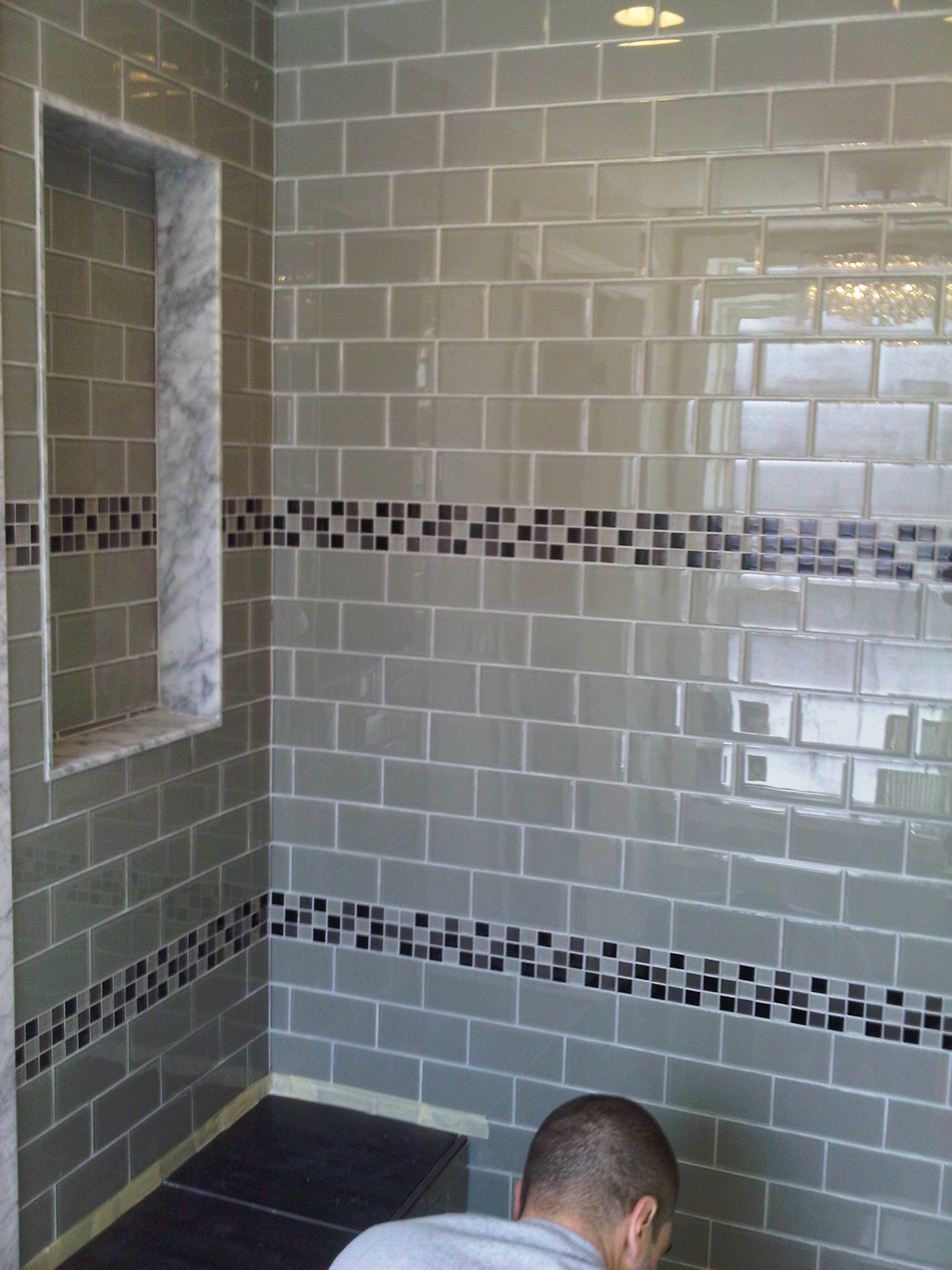33 great ideas of glass tile for bath 2022