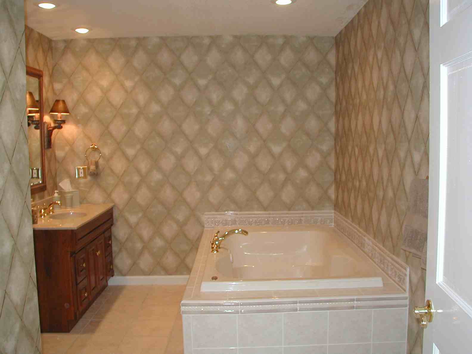 glass-mosaic-tile-bathroom-design-ideas