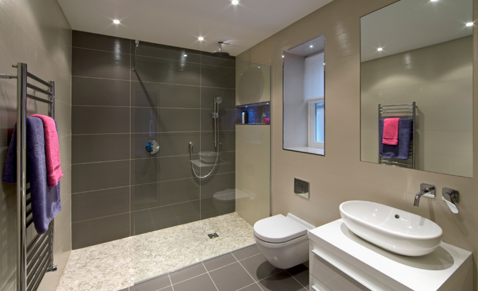 iStock_000018312970Small_bathroom_2