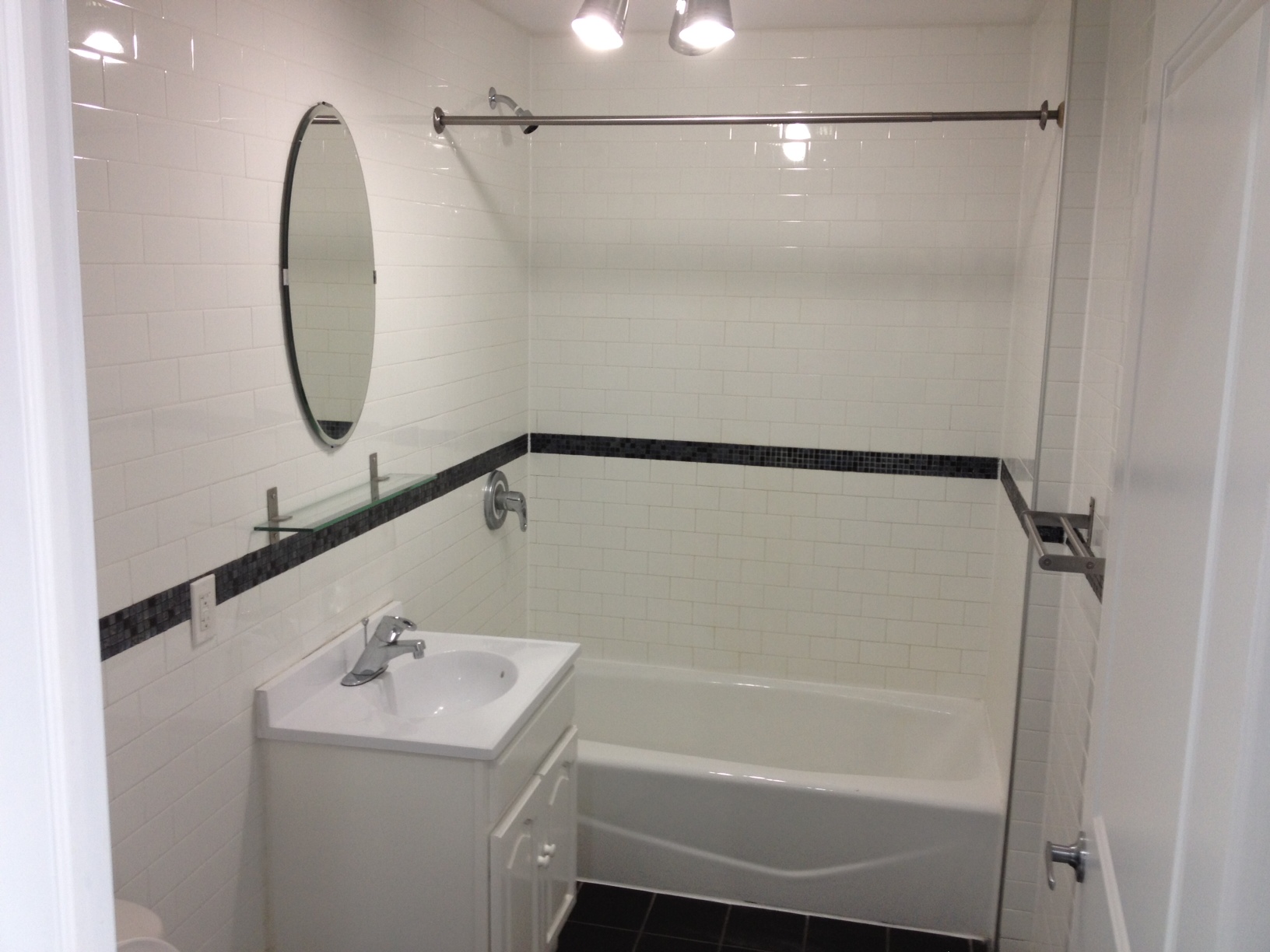 Bathroom-Subway-Tile-Designs