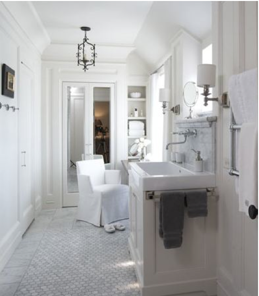 Gorgeous-vintage-bathroom-all-white-with-marble.