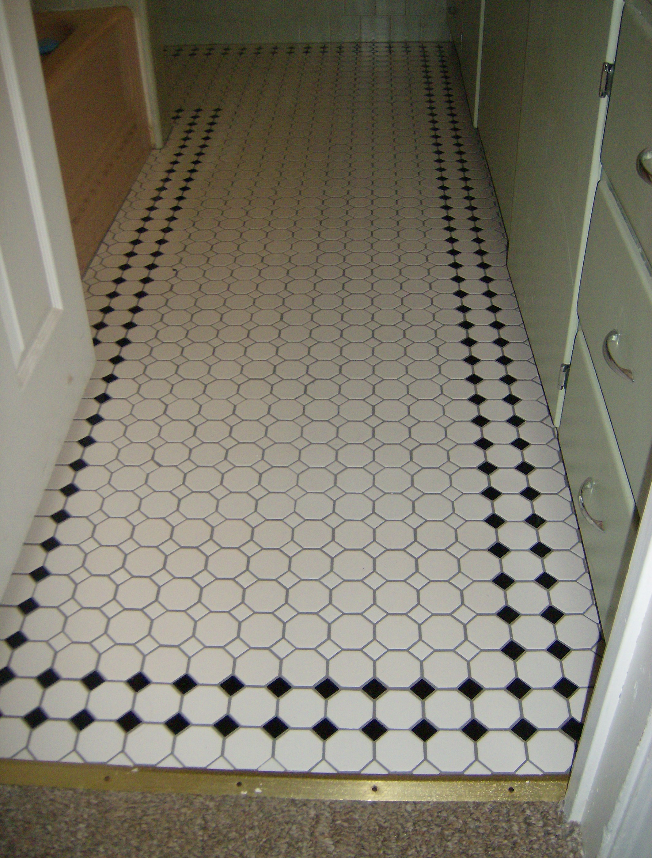30 stunning pictures and ideas of vinyl flooring bathroom tile effect
