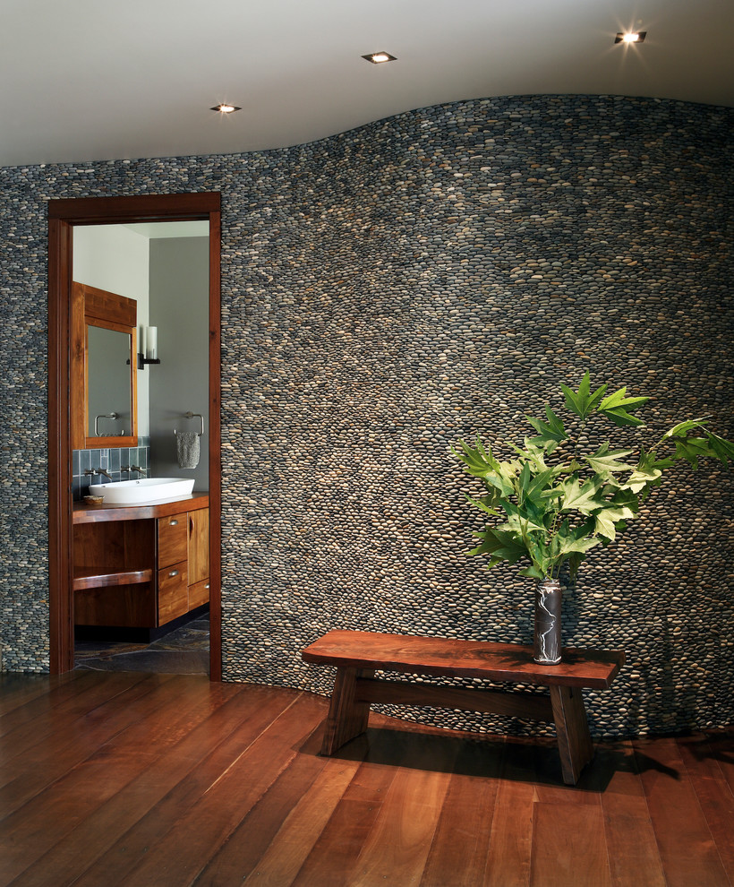 31 great ideas and pictures of river rock tiles for the bathroom