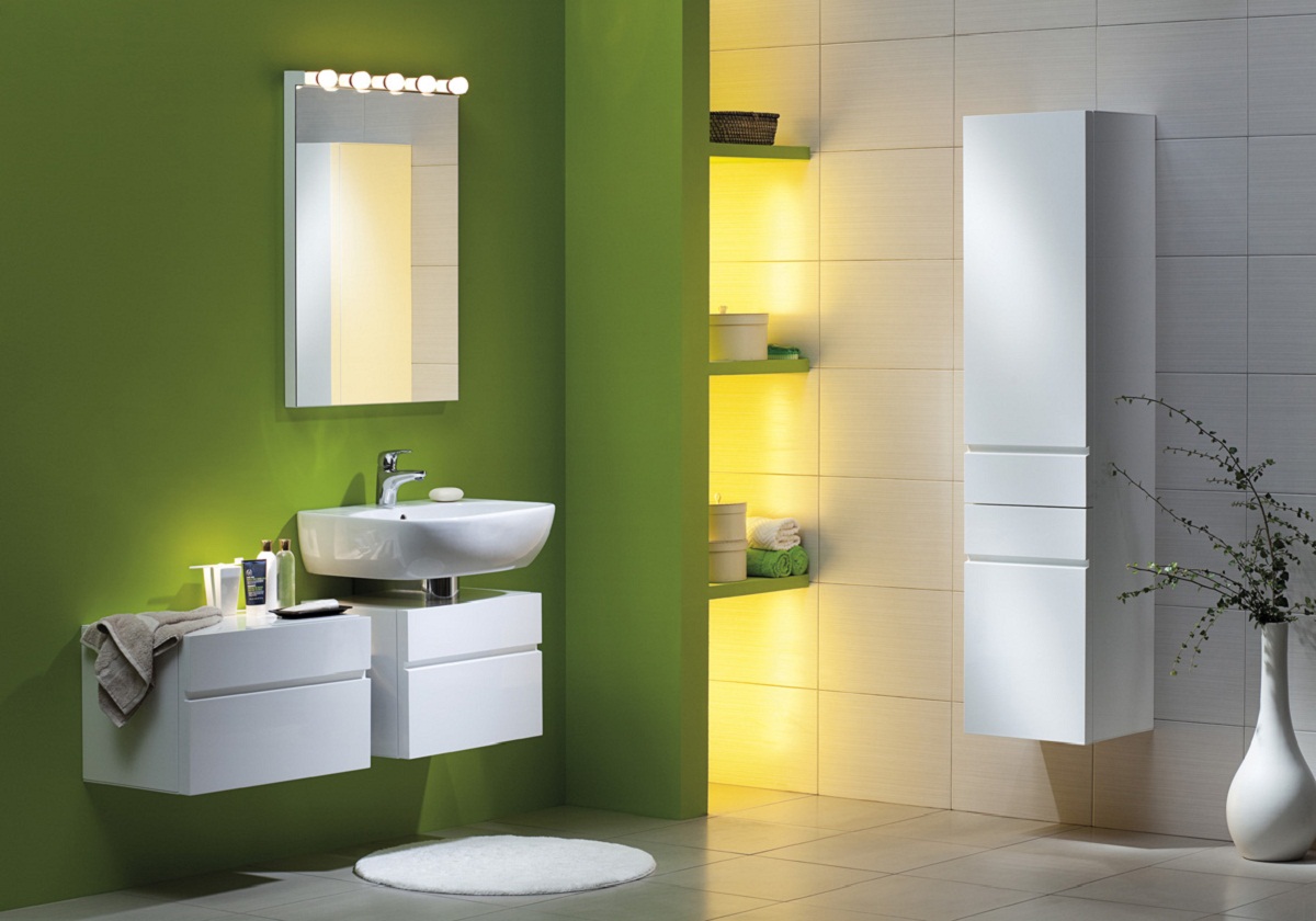 awesome-retro-green-wall-bathroom-decoration-idea