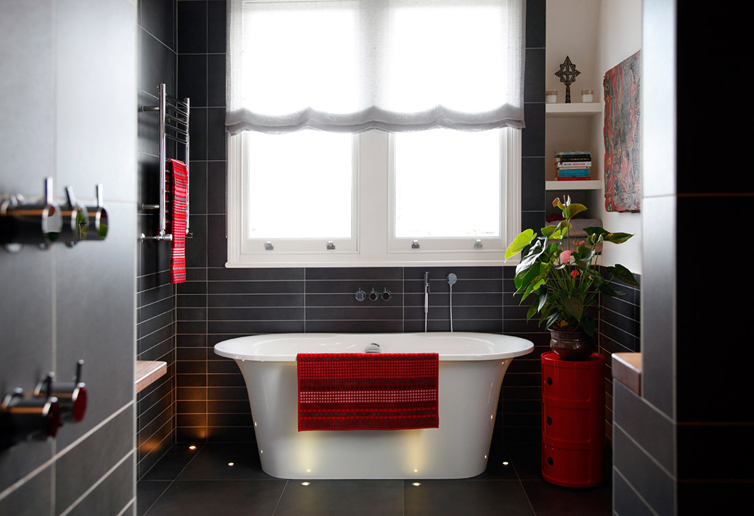 house-tour-beautiful-contemporary-black-tile-bath-red-accents