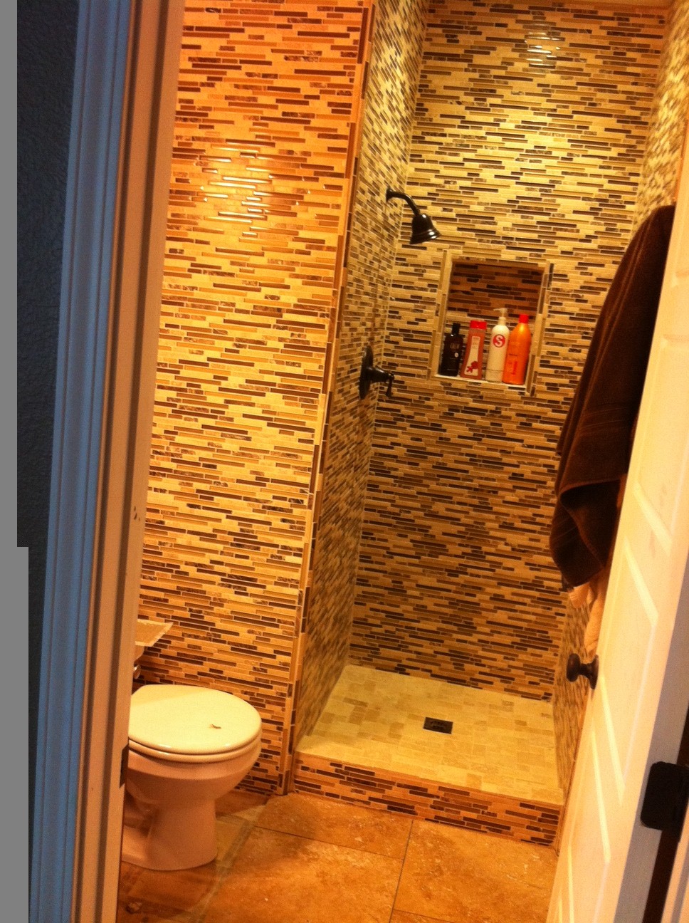 interior-floor-design-awesome-bathroom-and-shower-design-using-black-white-glass-vinyl-mosaic-tile-shower-wall-and-black-shower-heads-terrific-home-interior-and-flooring-design-with-vinyl-mosaic-tile