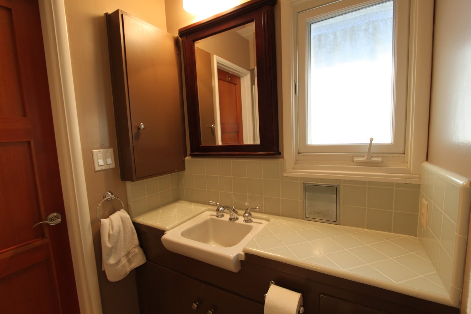 mid-century-bathroom-remodel-7-mid-century-modern-bathroom-design-etihieh-eitnewhomecom