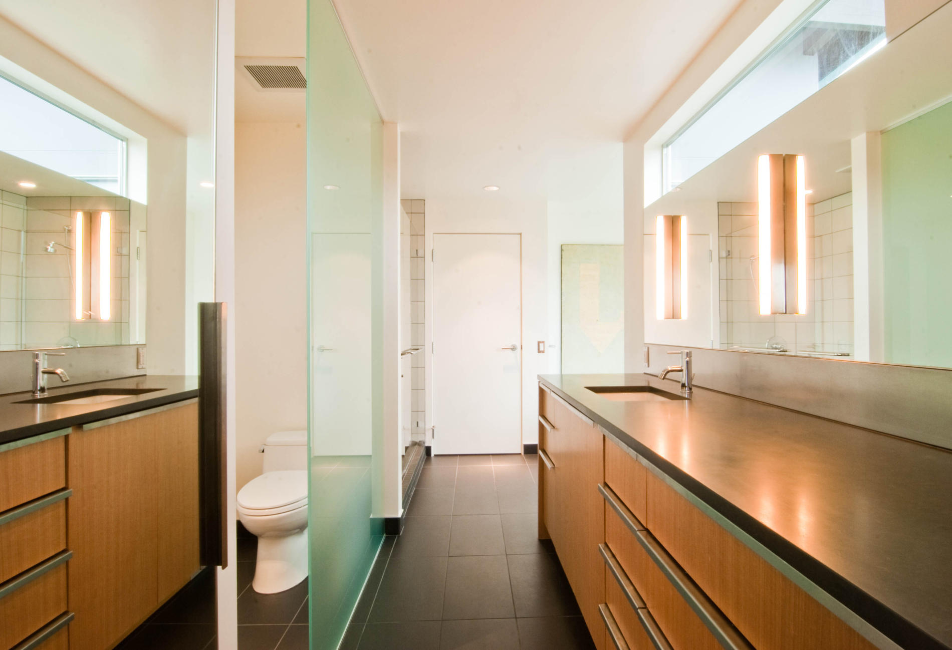 new-midcentury-modern-bathroom-with-photo-of-midcentury-modern-design-on-design