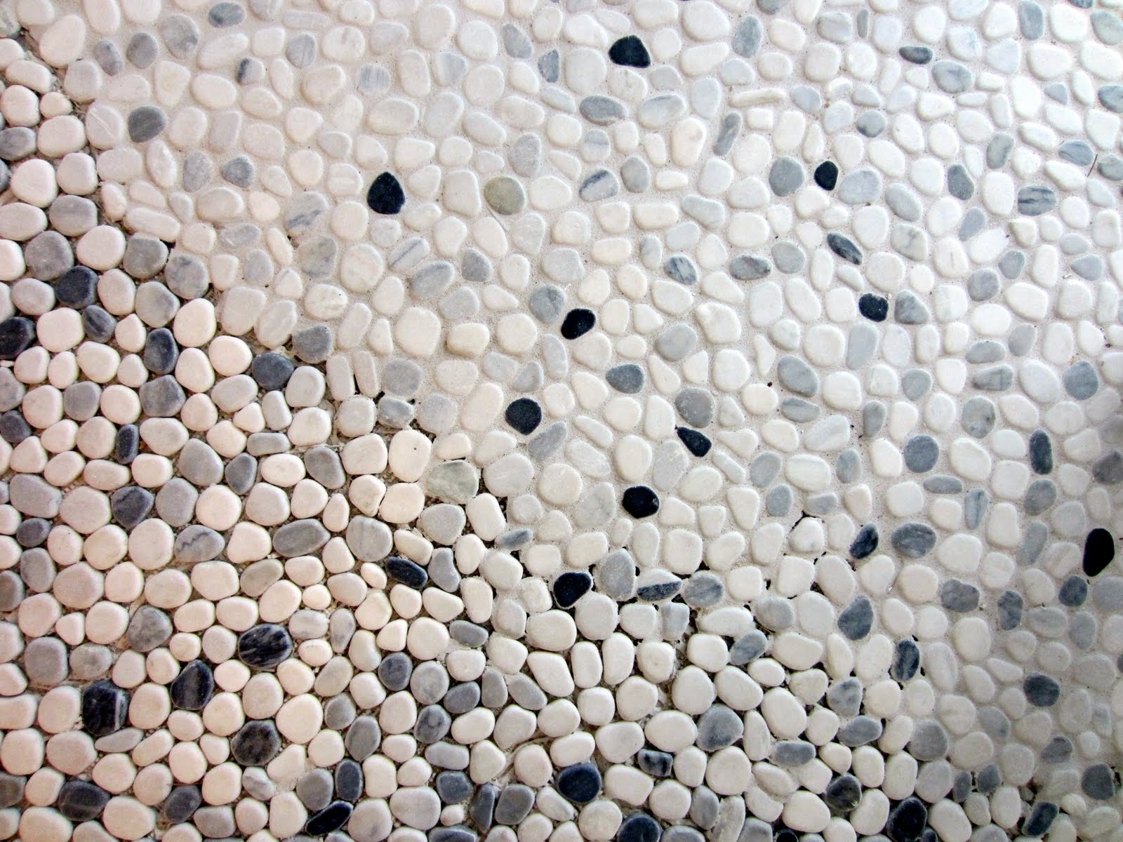 Pebble-Tile-Shower-Floor-Image