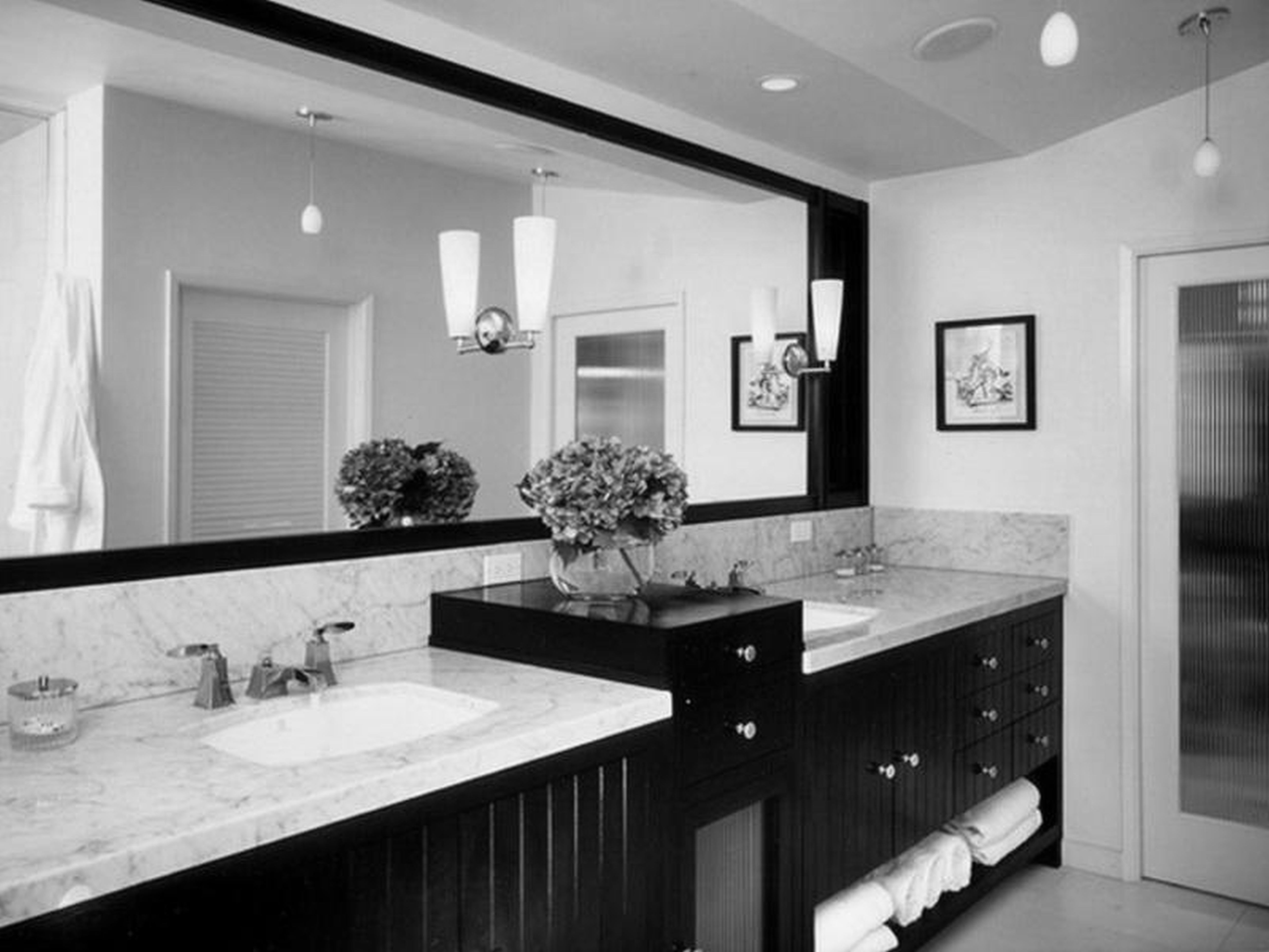bathroom-black-wooden-bathroom-vanity-with-granite-top-added-by-large-rectangle-black-mirror-on-the-wall-bathroom-decorating-ideas-black-and-white-make-your-bathroom-look-contemporary
