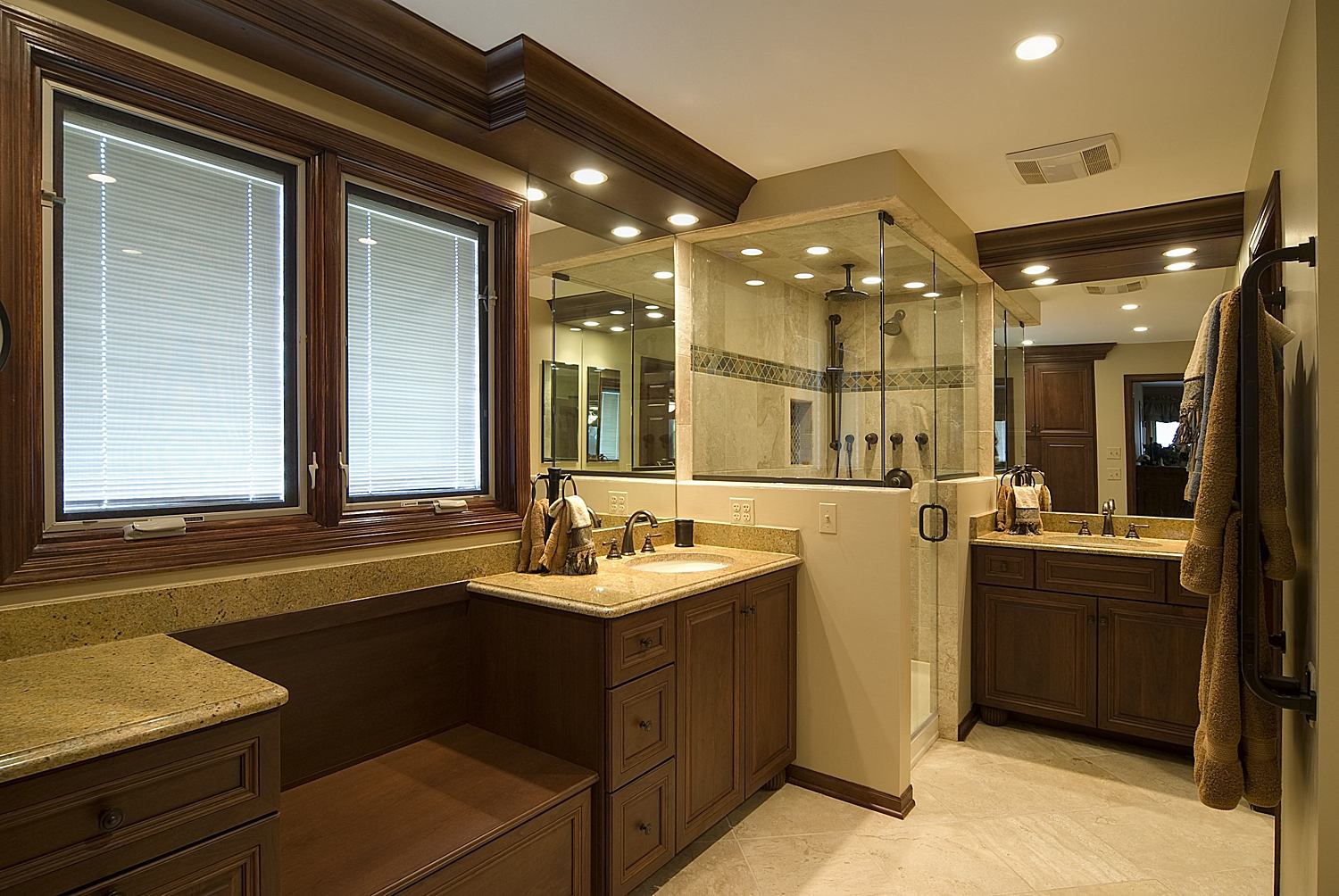 modern-traditional-bathroom-designs