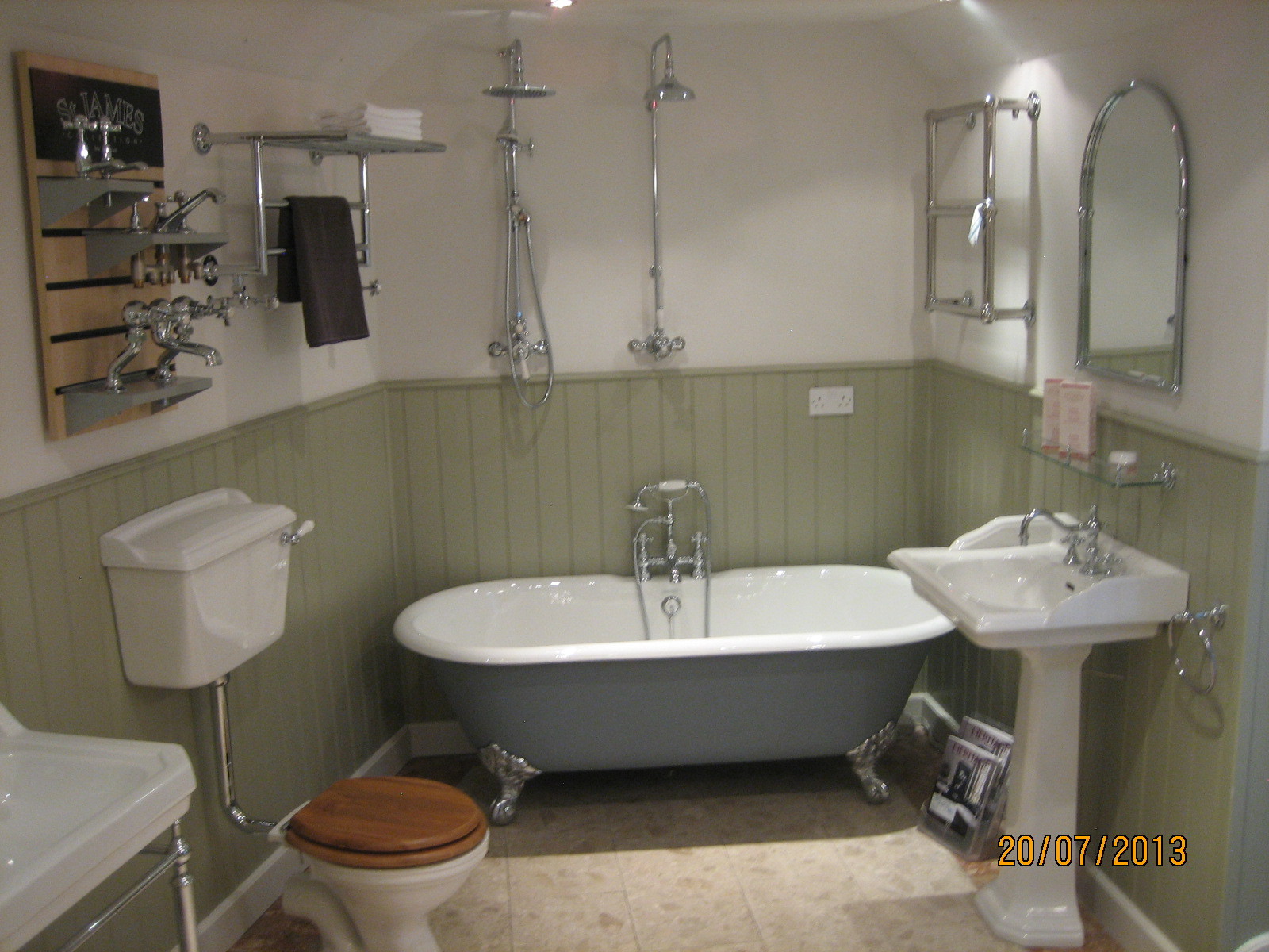 24 cool traditional bathroom floor tile ideas and pictures 24 cool traditional bathroom floor tile ideas and pictures