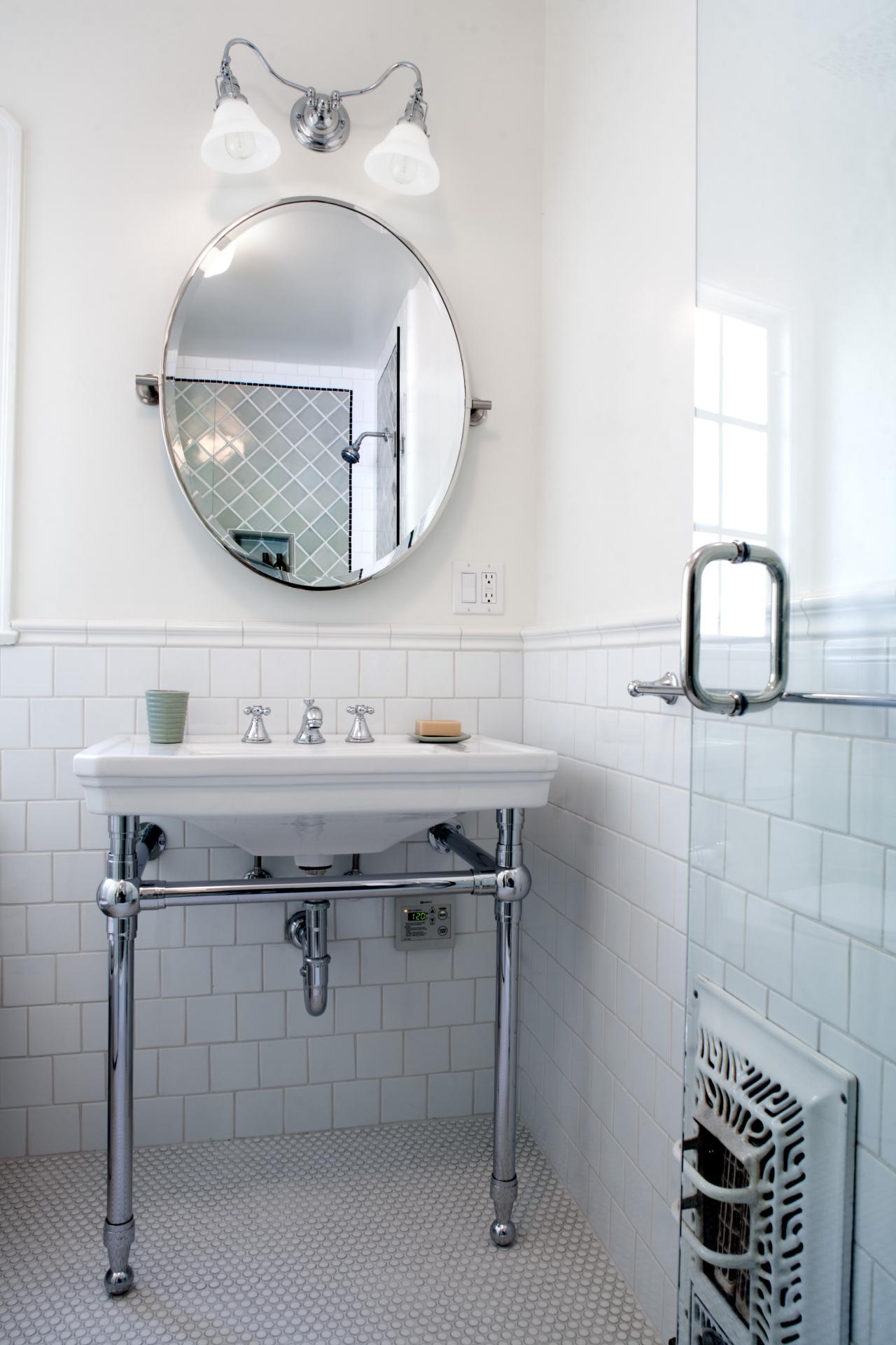 Jeff-Troyer-Associates_Whitley-Heights-Residence_Guest-Bath.jpg.rend.hgtvcom.1280.1920