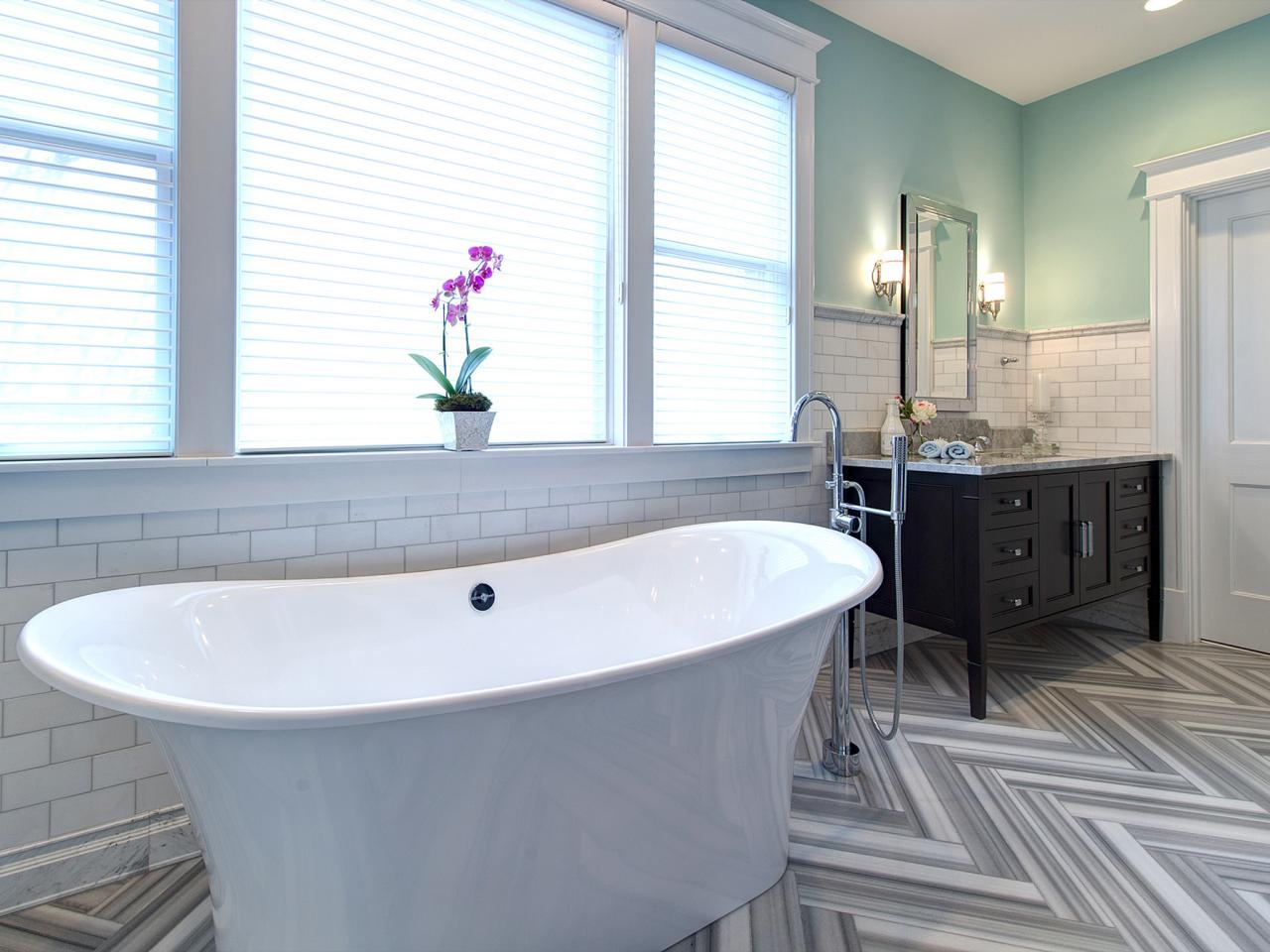 RS_Joni-Spear-gray-black-white-electic-bathroom-tub-tile_h.jpg.rend.hgtvcom.1280.960