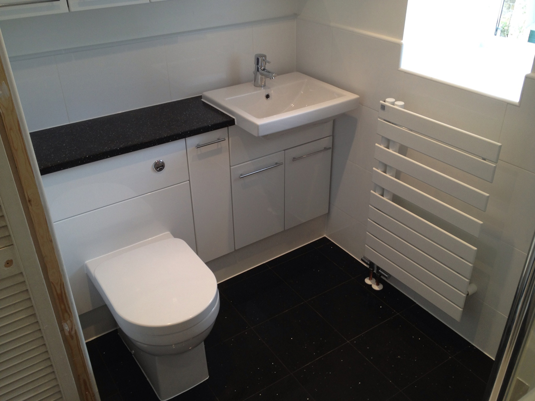 bathroom-flooring-options-tiled-quartz