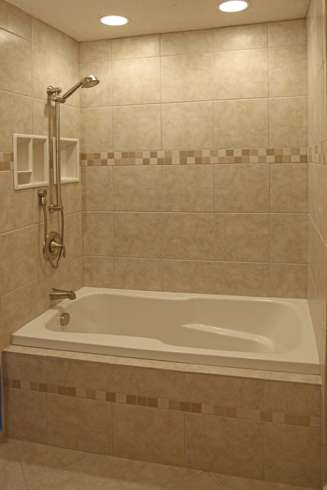 bathroom-tile-decorations-fijl