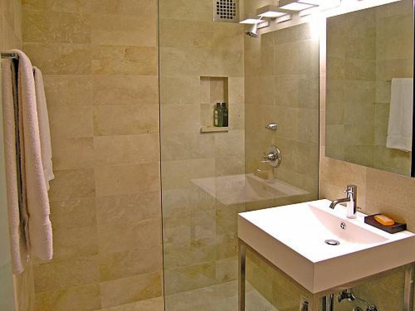 bathroom-wonderful-bathroom-decoration-with-travertine-tile-bathroom-best-design-bathroom-interior-floor-design-captivating-bathroom-decoration-with-beige-travertine-tile-bathroom-wall-along-with-r