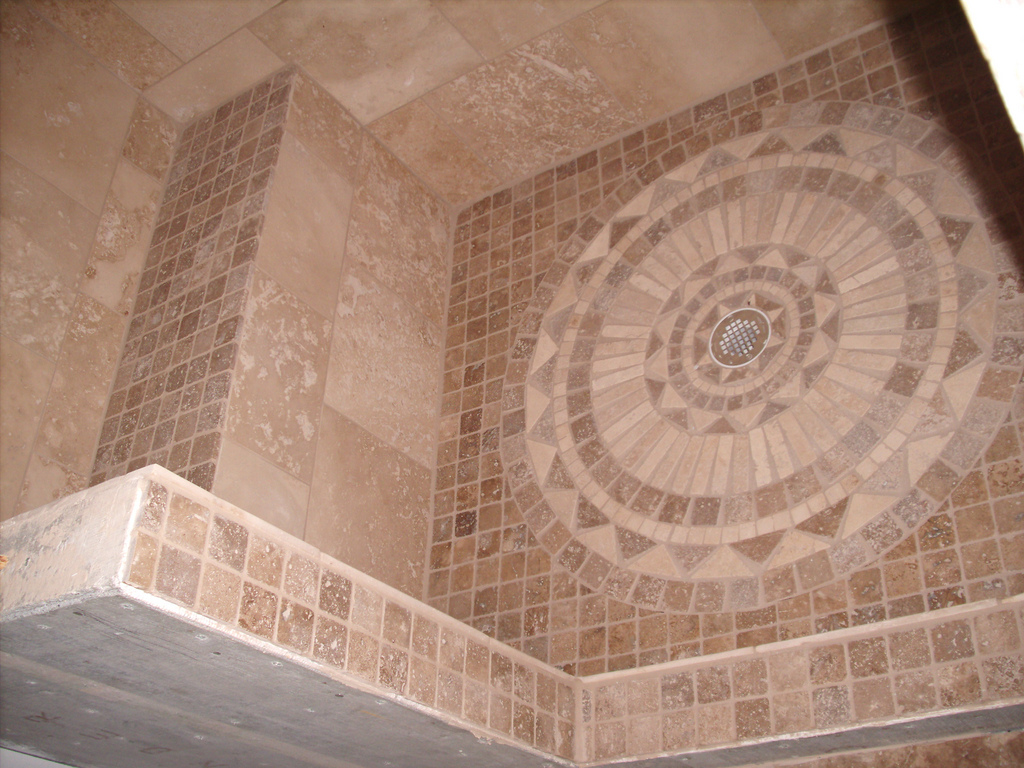 ceramic-tile-shower-floor-l-31e055f4846ade91