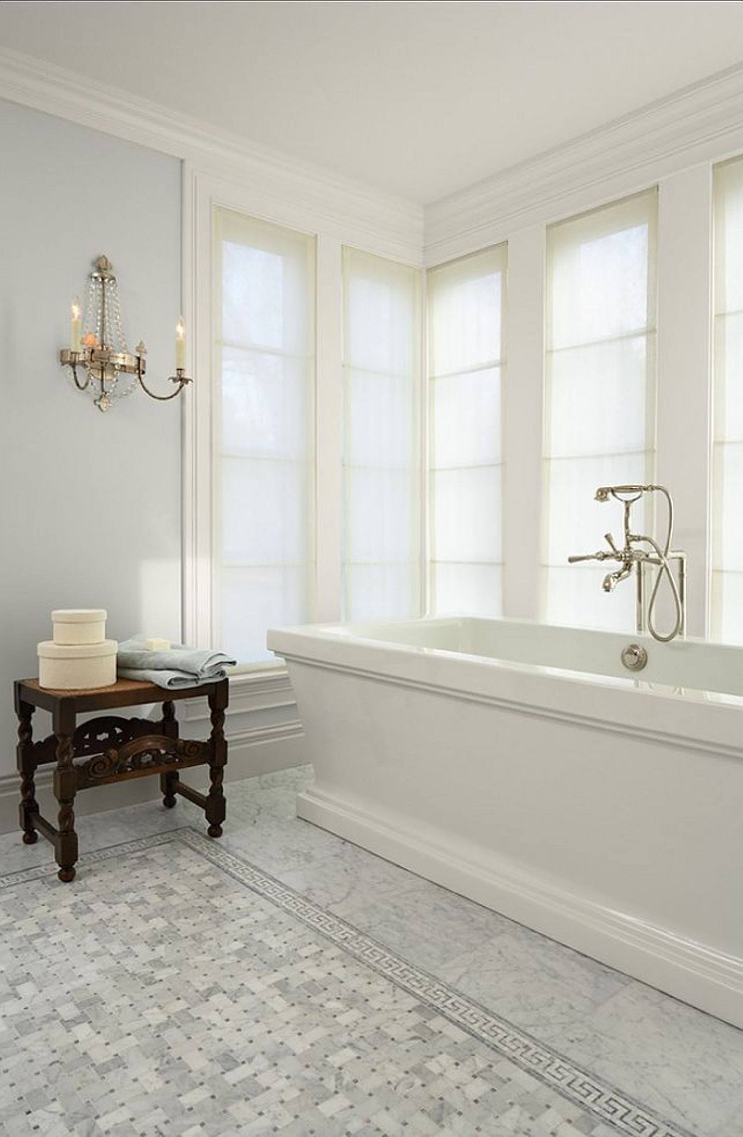classy-white-design-of-bathroom-tile-ideas-on-the-floor