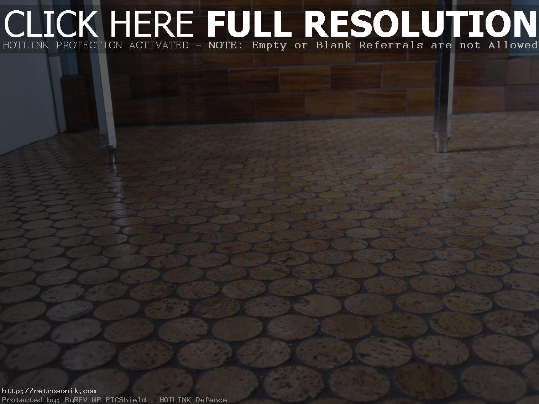 cork-floor-bathroom