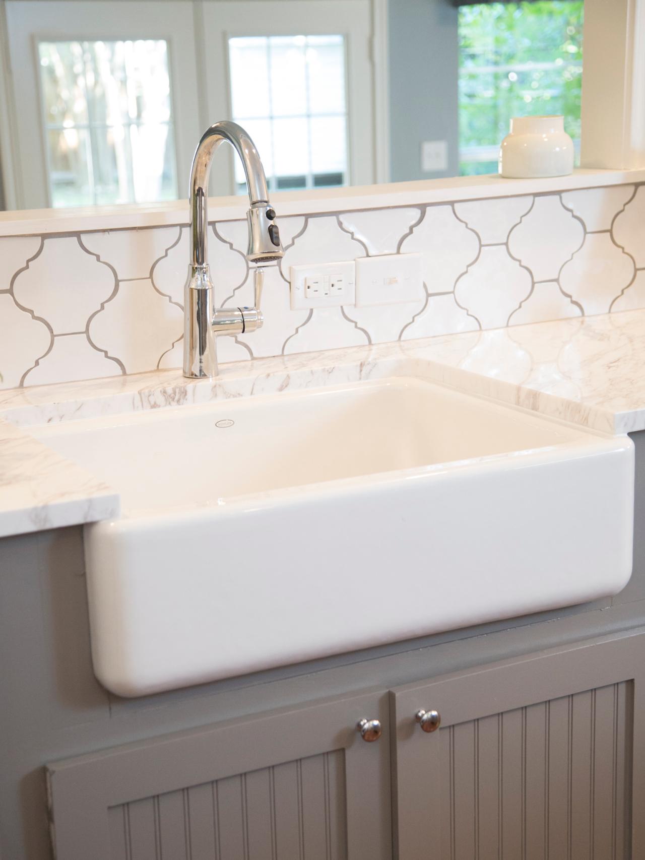 farmhouse-bathroom-tile