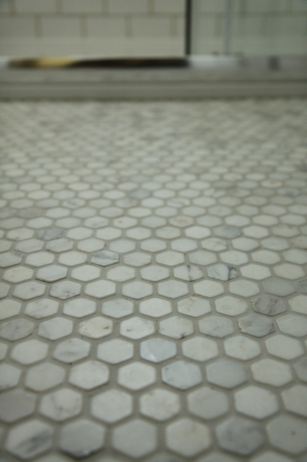 floor-design-delectable-images-of-octagon-white-marble-regrouting-tile-bathroom-flooring-design-ideas-incredible-ideas-for-home-flooring-ideas-using-regrouting-floor-tile