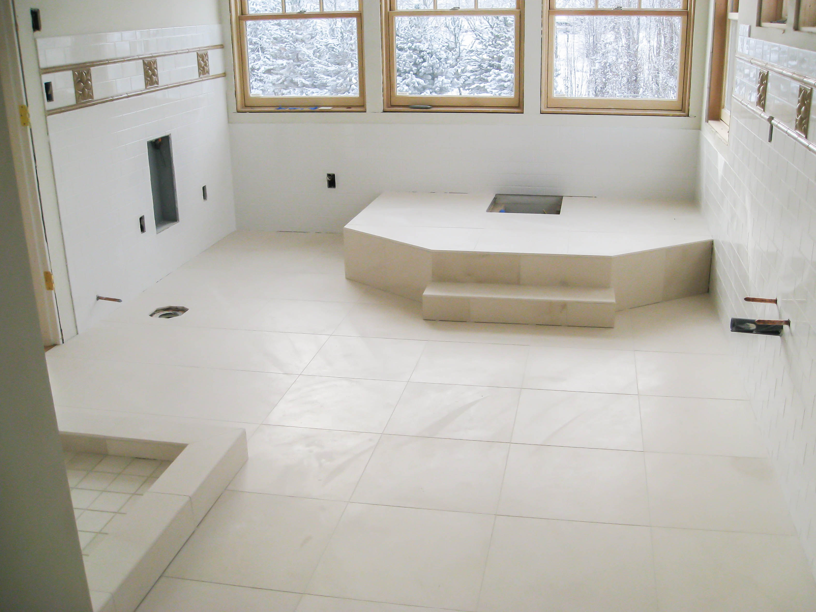 bathroom-flooring-bathroom-flooring-bathroom-floors-seattle-tile-contractor-irc-tile-services-bathroom-picture-bathroom-flooring